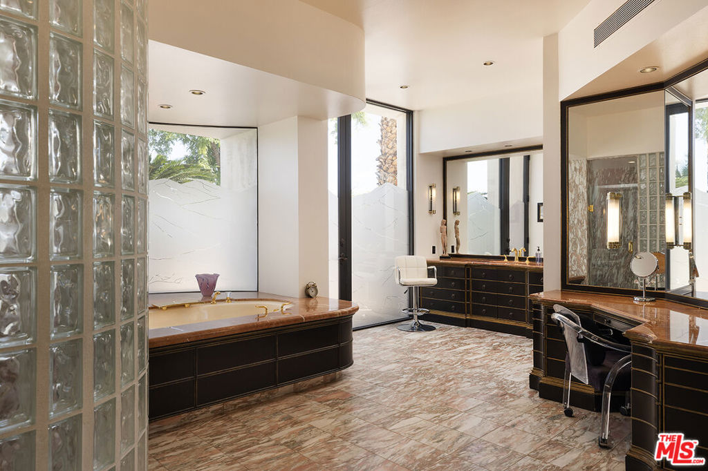 Thunderbird Heights - Residential