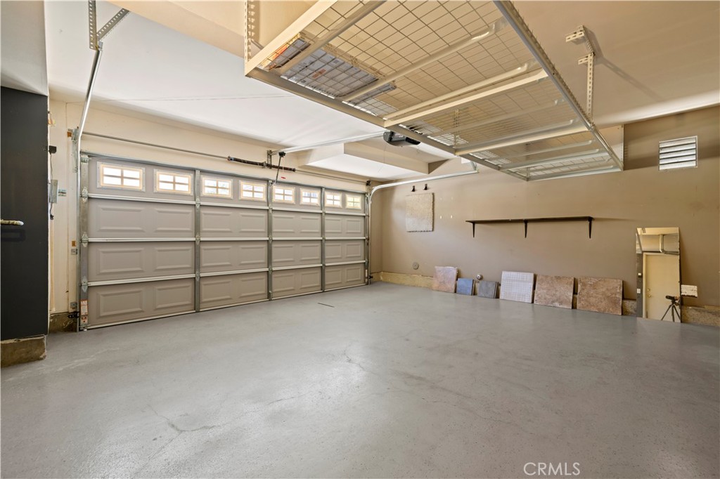 Park Lane (W) ATT (228) - Residential Lease