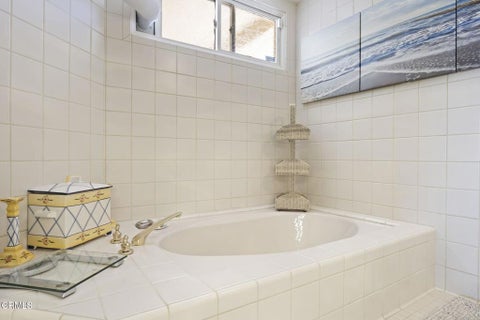 Tiny photo for 1808 Emerald Isle Way, Oxnard, CA 93035 (MLS # V1-39148)