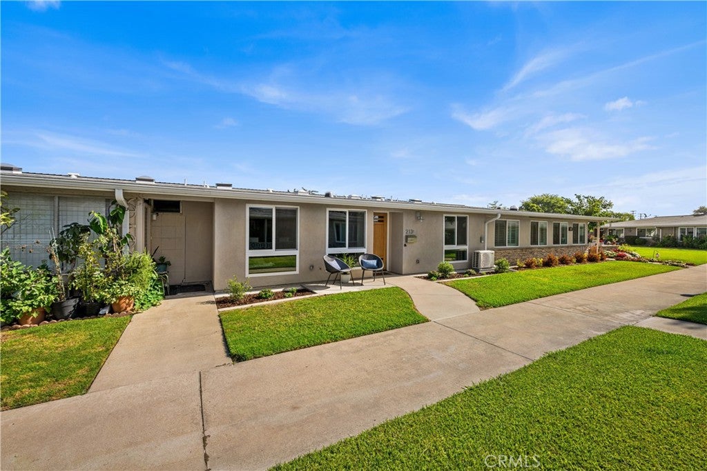 1080 Brookline Road 213B