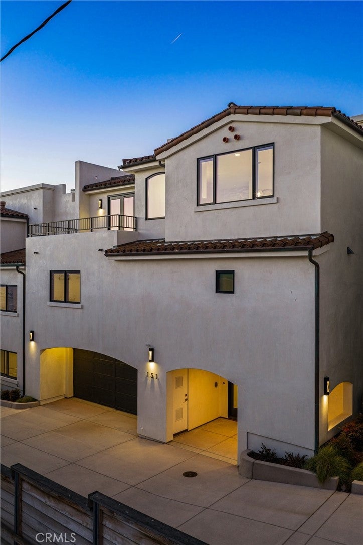 151 San Luis Street