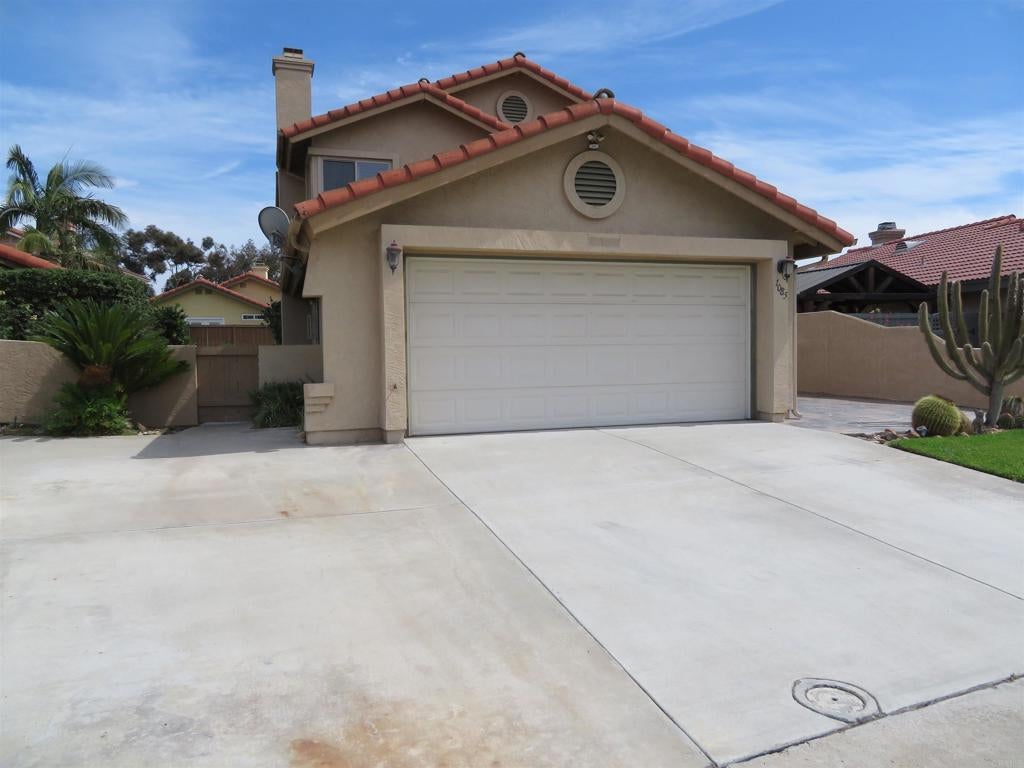 1085 Winding Oak Drive