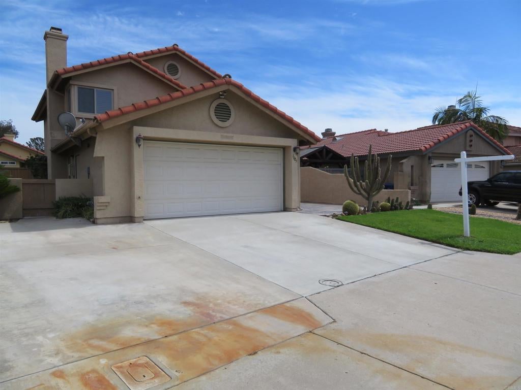 1085 Winding Oak Drive
