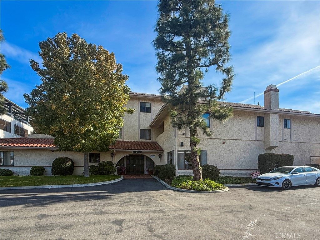 Photo of 18900 Delaware St #43, Huntington Beach, CA 92648 (MLS # OC25264630)