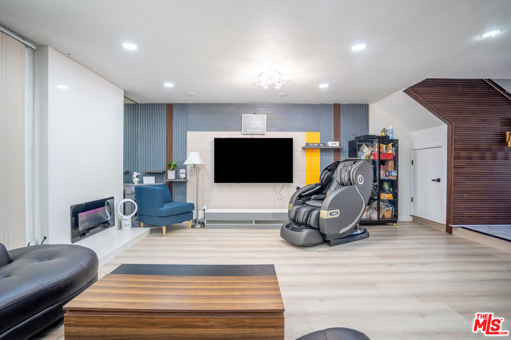 12203 Santa Gertrudes Avenue 64