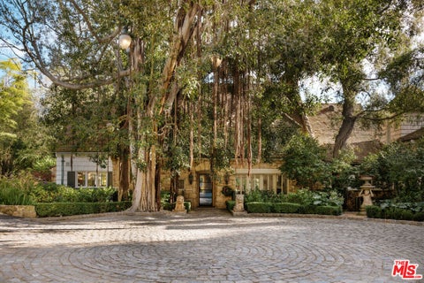 Photo of 9631 Cedarbrook Drive, Beverly Hills, CA 90210 (MLS # 26845965)