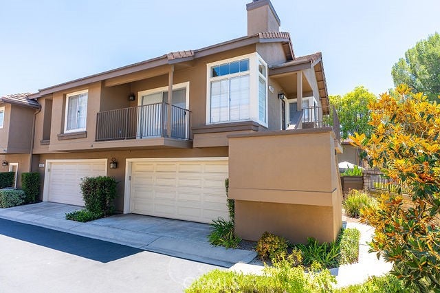 8123 E Oak Ridge Cir
