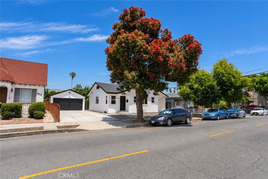 3123 Hyde Park Boulevard