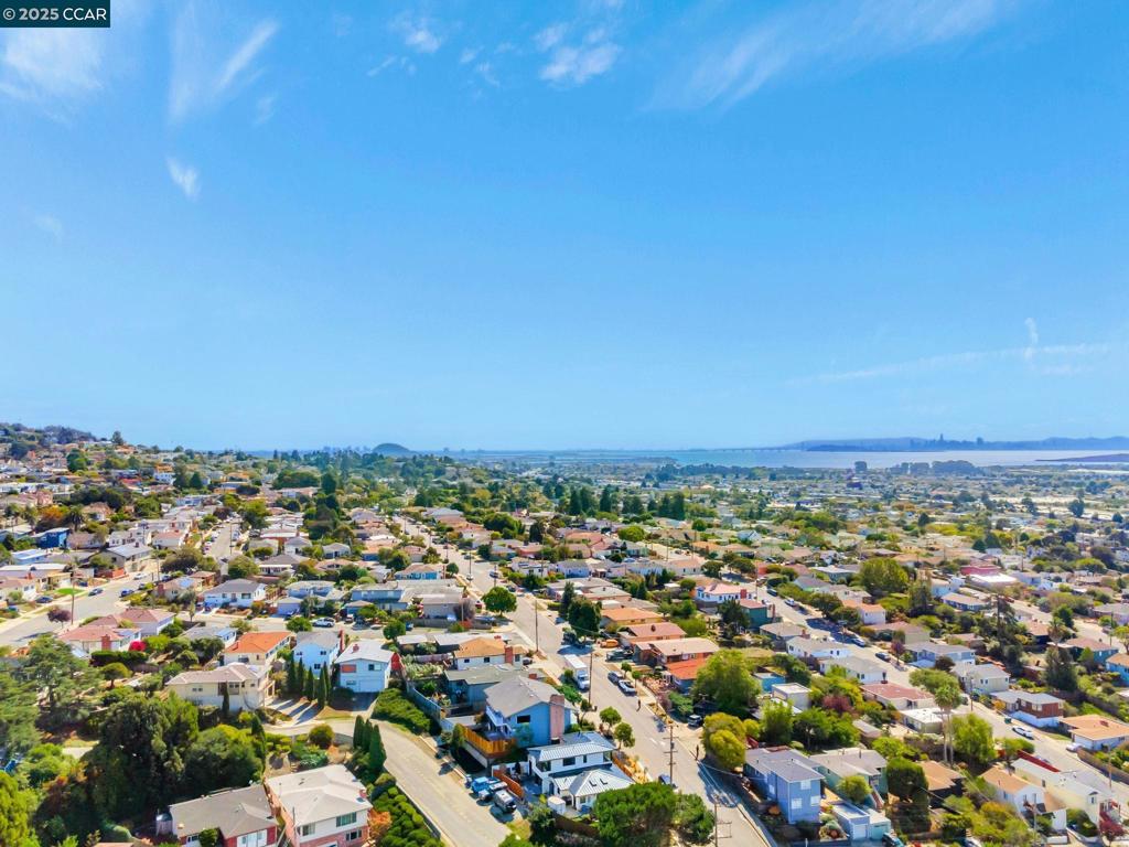 RICHMOND HEIGHTS - Residential