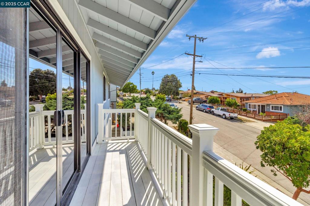 RICHMOND HEIGHTS - Residential