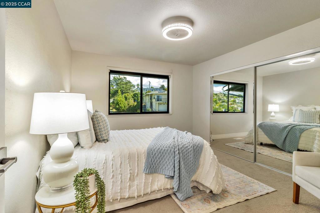 RICHMOND HEIGHTS - Residential