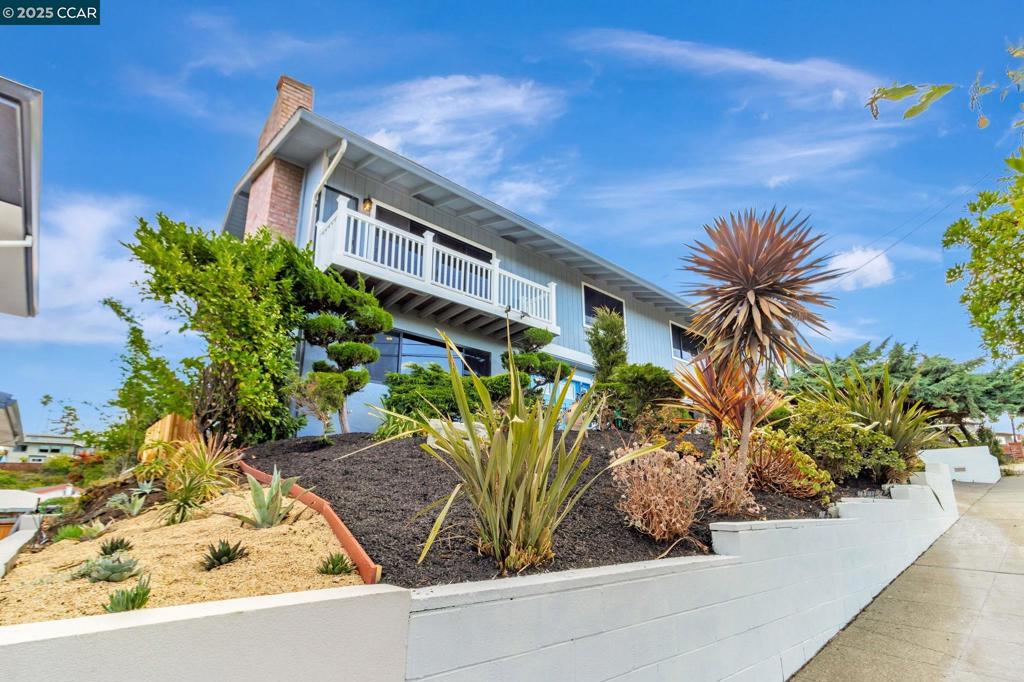 RICHMOND HEIGHTS - Residential