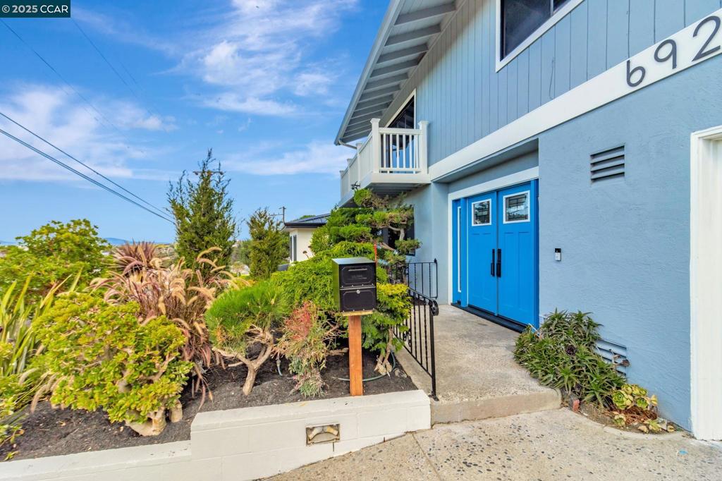 RICHMOND HEIGHTS - Residential