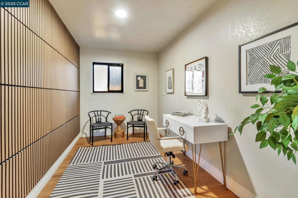 RICHMOND HEIGHTS - Residential