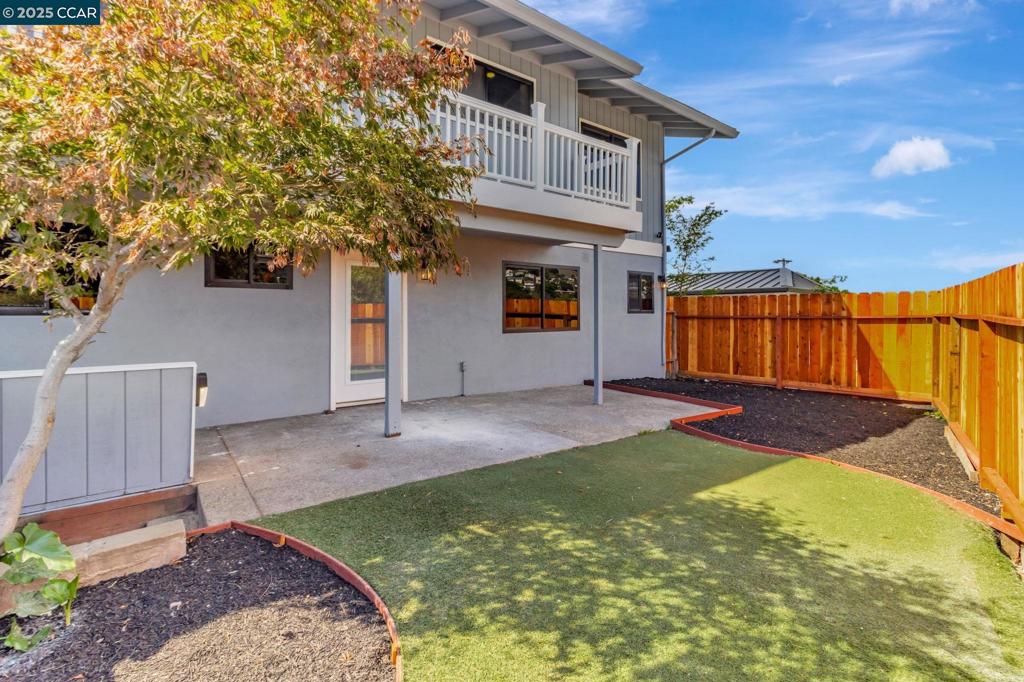 RICHMOND HEIGHTS - Residential