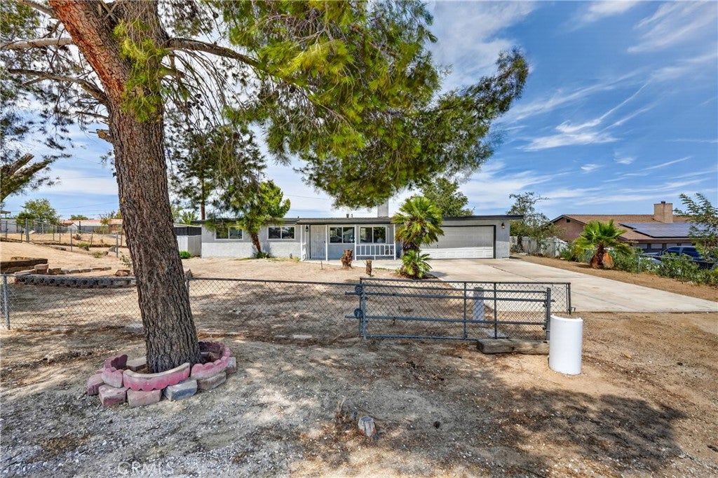 15842 Malpais Lane