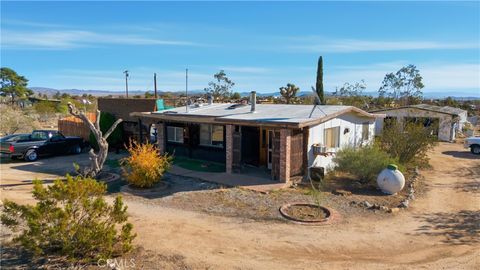 Photo of 3535 Condalia Ave, Yucca Valley, CA 92284 (MLS # DW25248456) Photo of 3535 Condalia Ave, Yucca Valley, CA 92284 (MLS # DW25248456)
