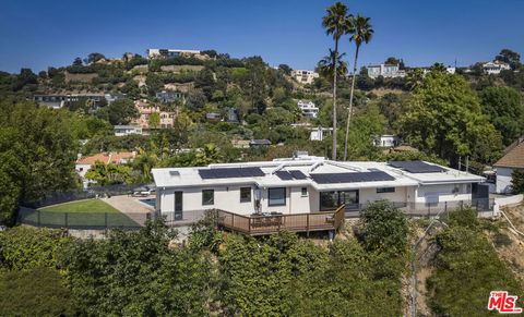 Photo of 2740 Nichols Canyon Road, Los Angeles, CA 90046 (MLS # 26665897)