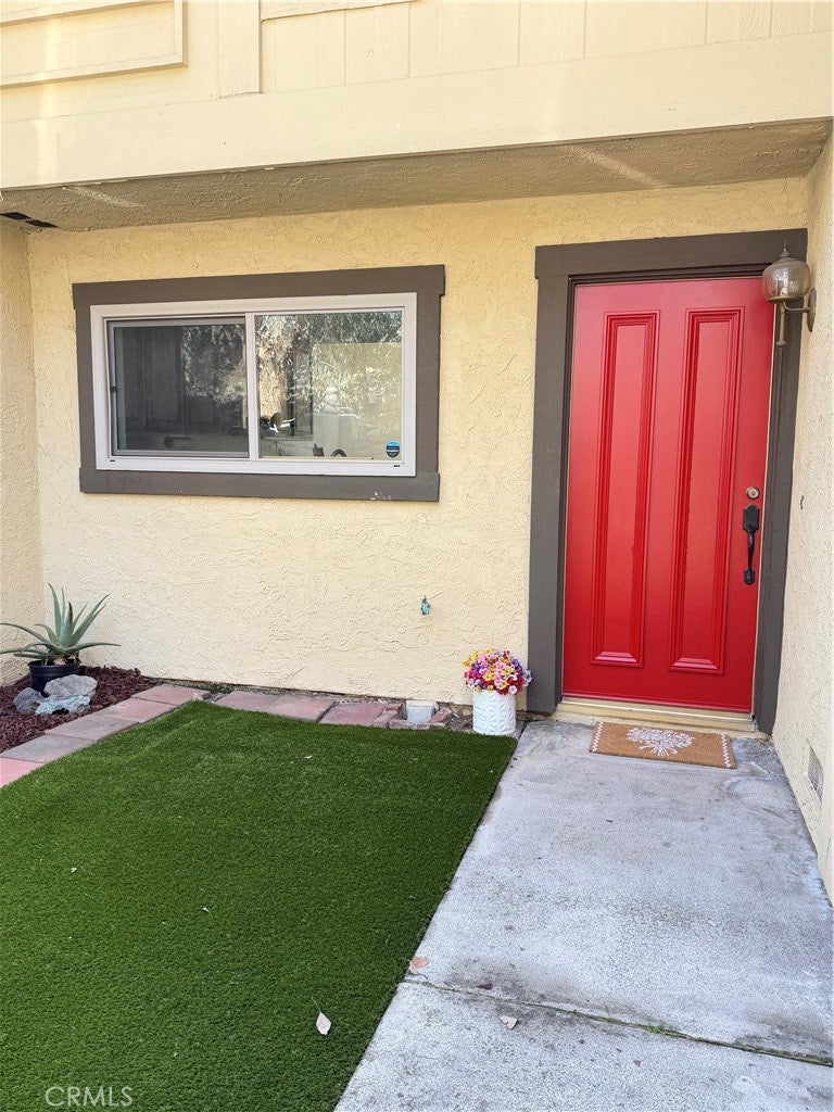 2618 N Tustin Ave