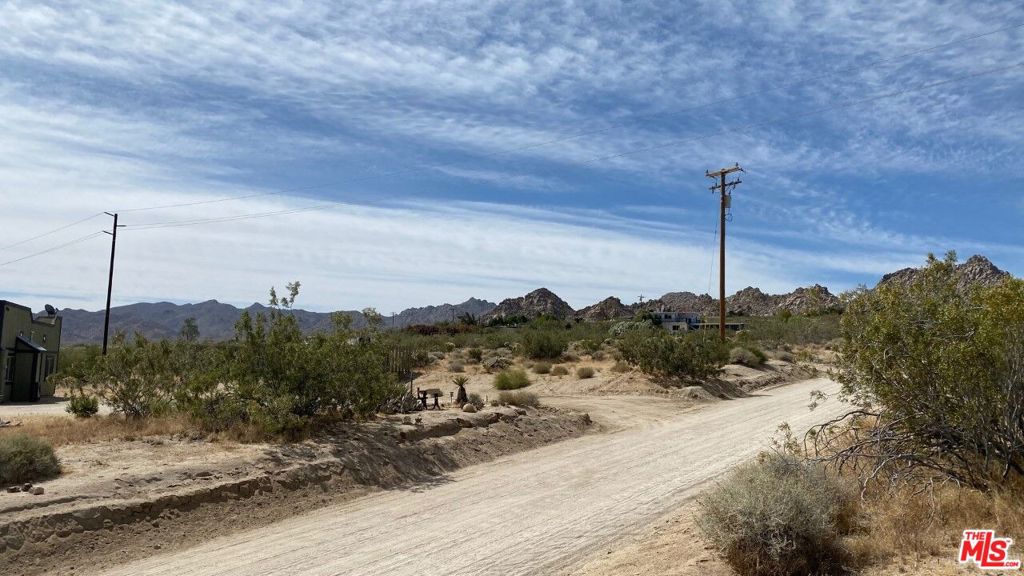 6800 Mojave Ranch Road