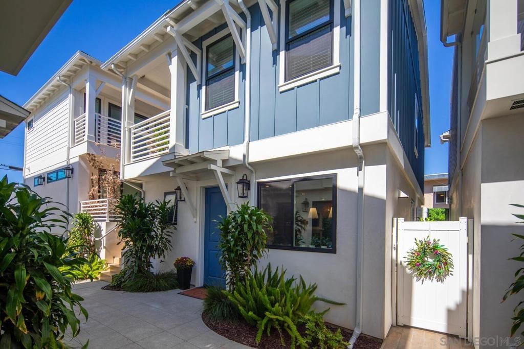 Photo of 548 G Avenue Ave, Coronado, CA 92118 (MLS # 250040690SD)