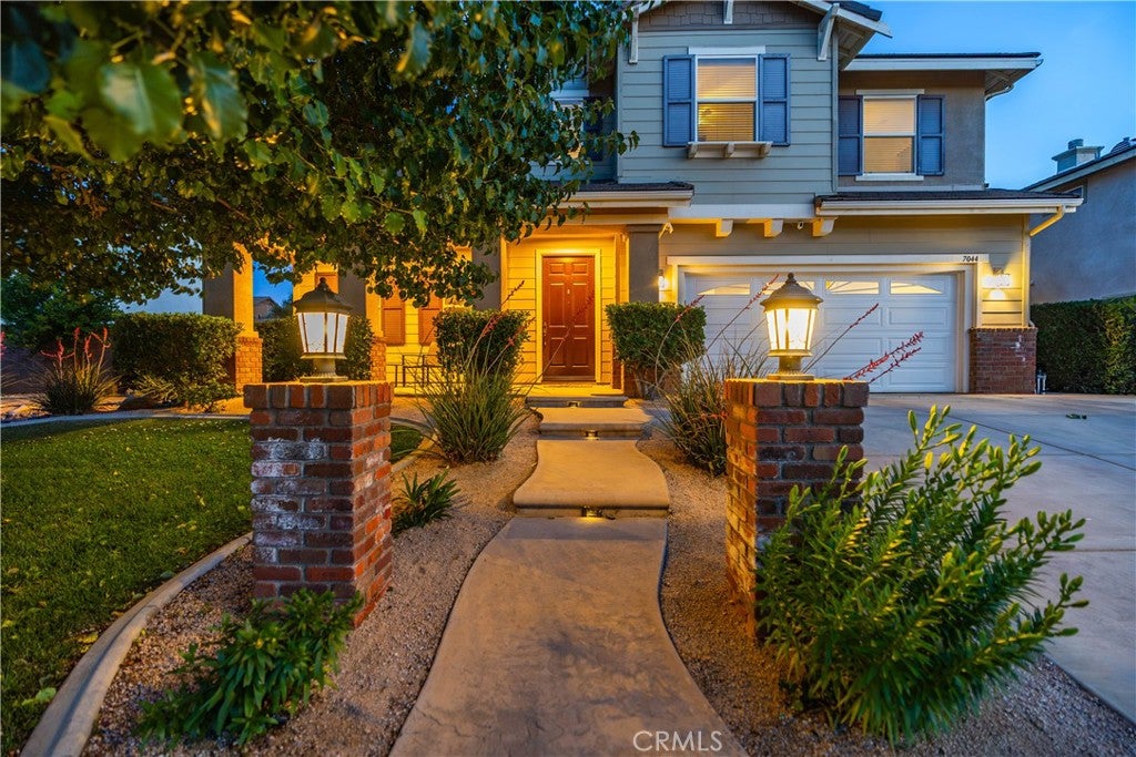 7044 Lyric Avenue