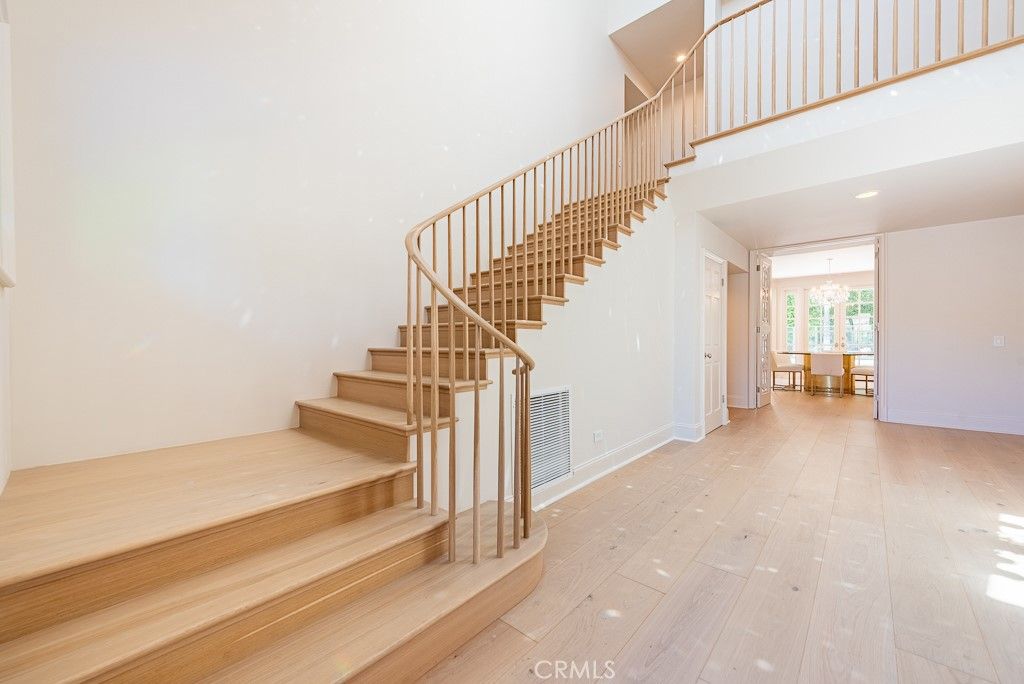 Photo of 17636 Camino De Yatasto, Pacific Palisades, CA 90272 (MLS # SR25154405)