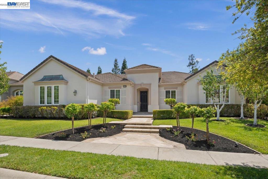 875 Sunny Brook Way