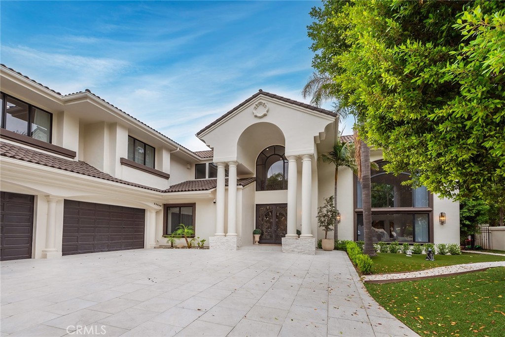 25548 KINGSTON Court
