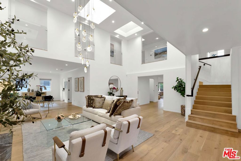 Properties 4 602 S Lucerne Boulevard