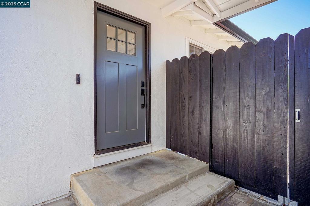 COLLEGE PARK - Residential