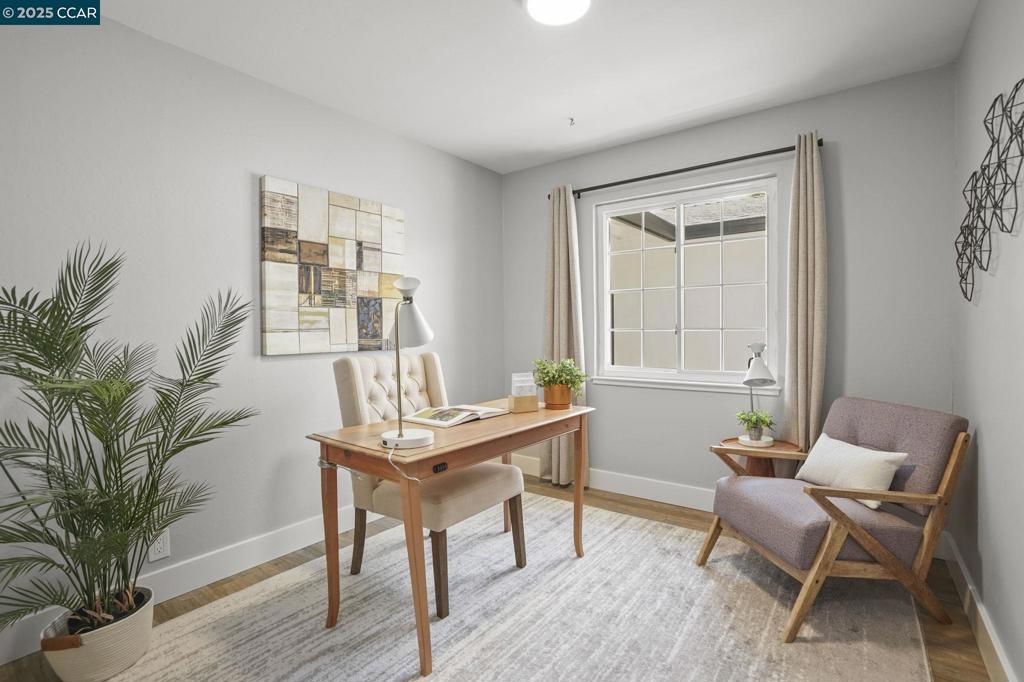 COLLEGE PARK - Residential