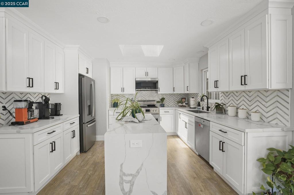 COLLEGE PARK - Residential