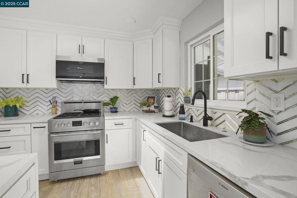 COLLEGE PARK - Residential