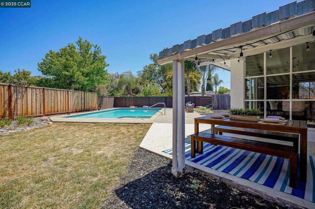 COLLEGE PARK - Residential