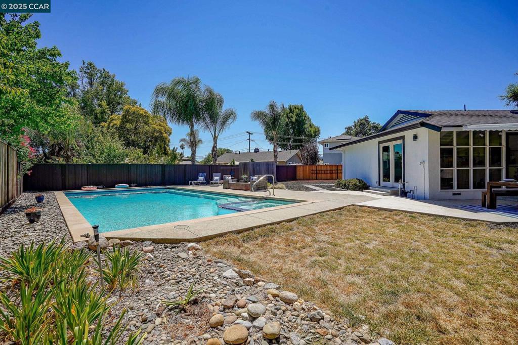 COLLEGE PARK - Residential