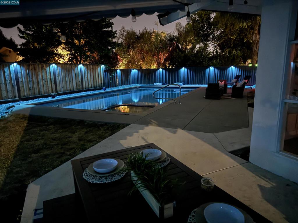 COLLEGE PARK - Residential