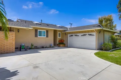1206 W Porter Avenue, Fullerton, CA 92833 - MLS#: OC25182305