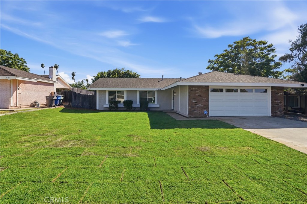 Photo 1 of 42 — 2924 Louisiana, Riverside, CA 92506