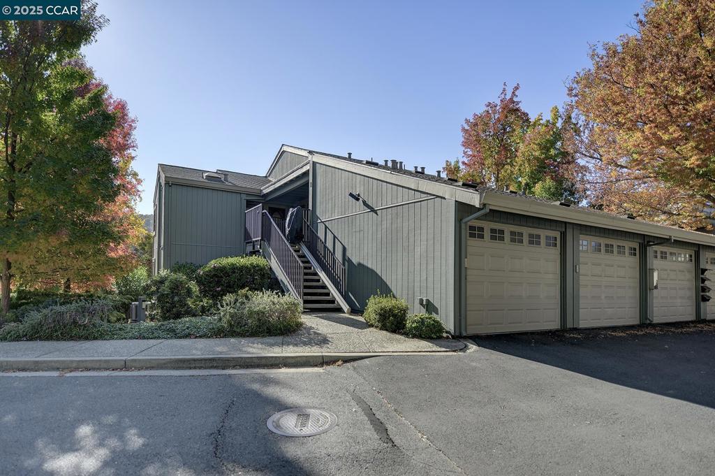 ROSSMOOR - Residential