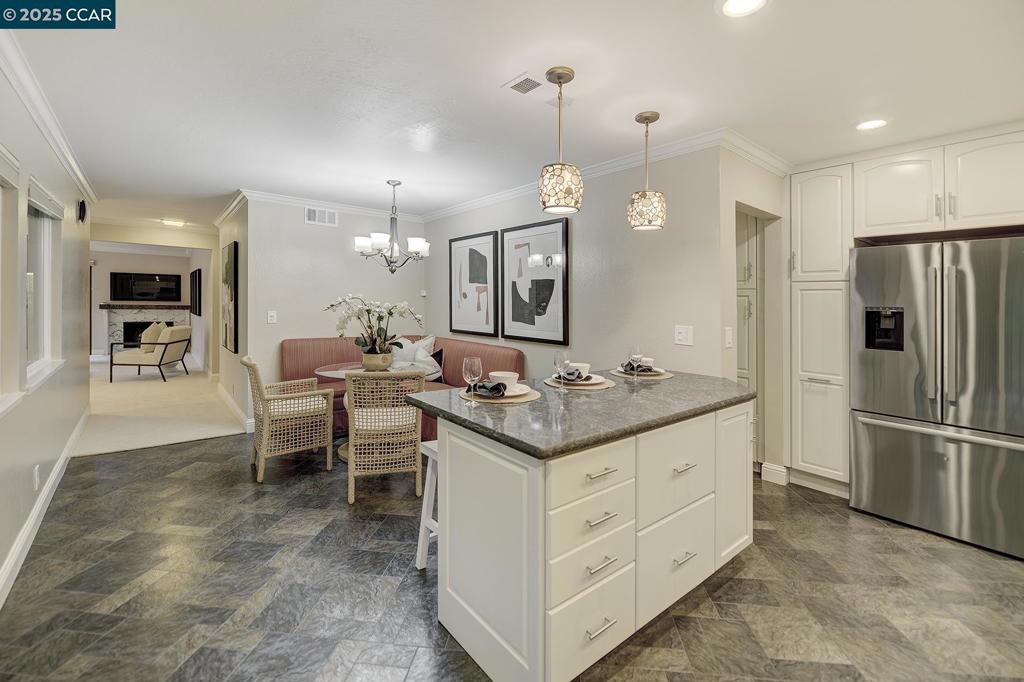 ROSSMOOR - Residential