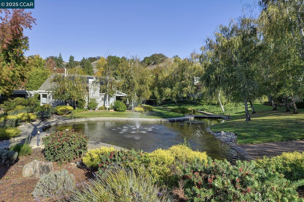 ROSSMOOR - Residential