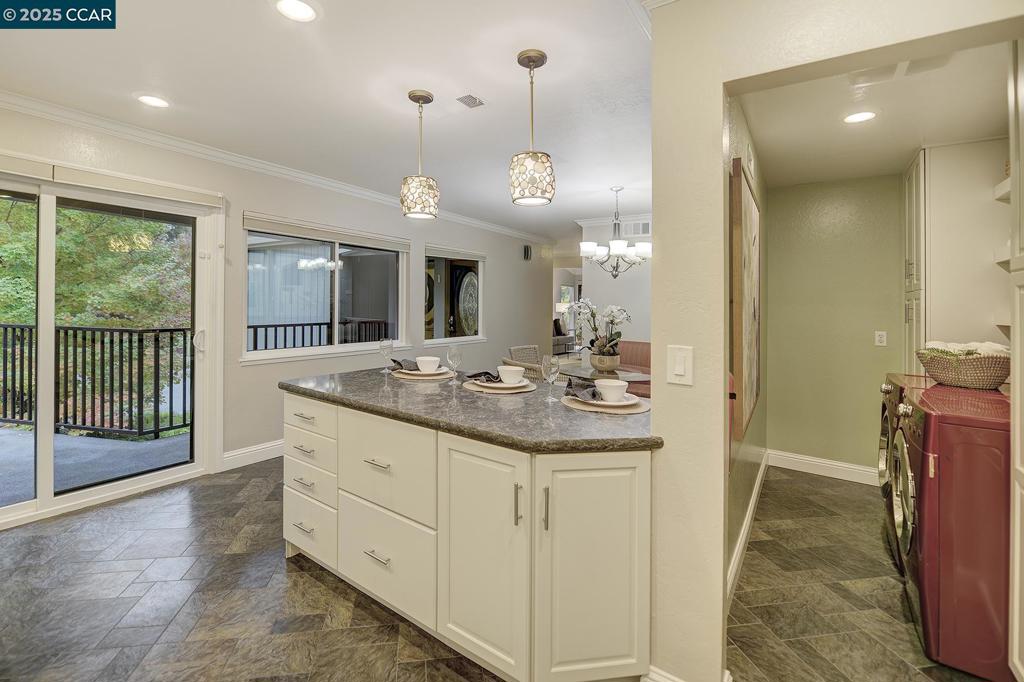 Properties 3 3050 Rossmoor Pkwy 1