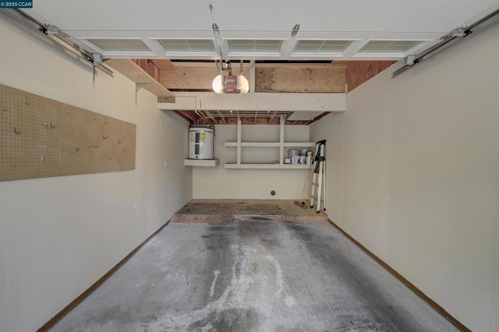 ROSSMOOR - Residential