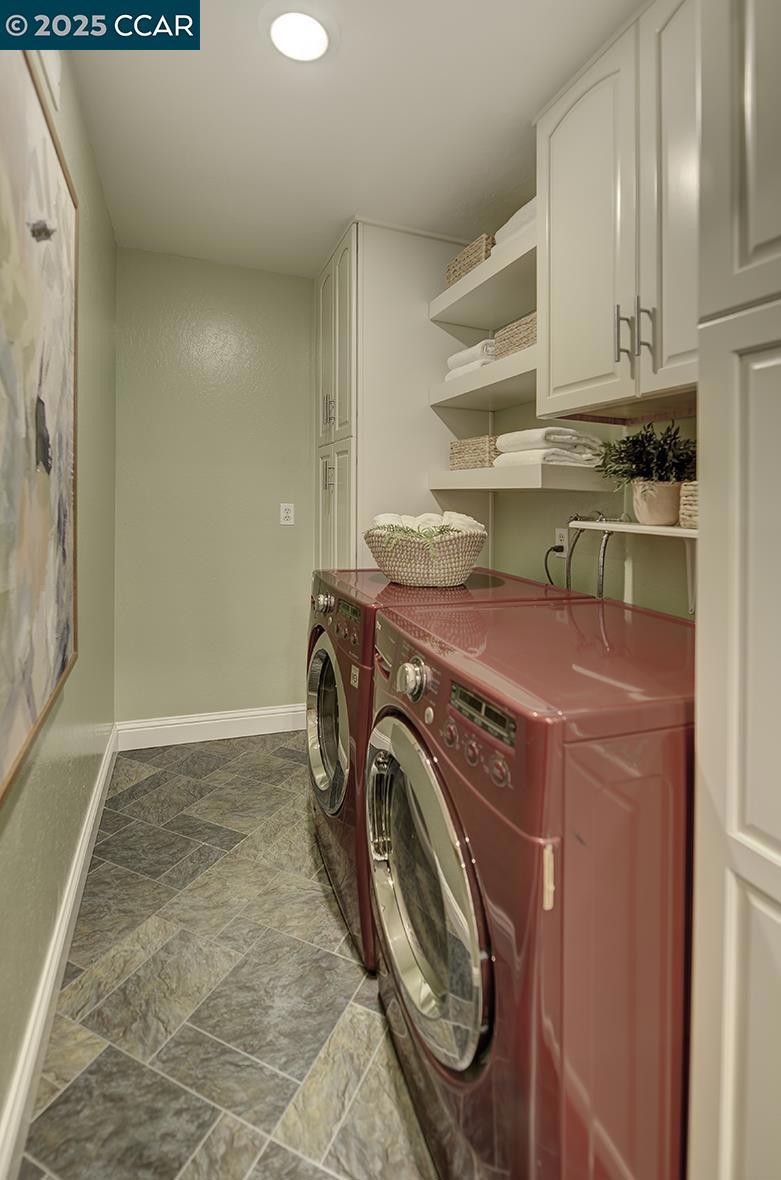 Properties 4 3050 Rossmoor Pkwy 1