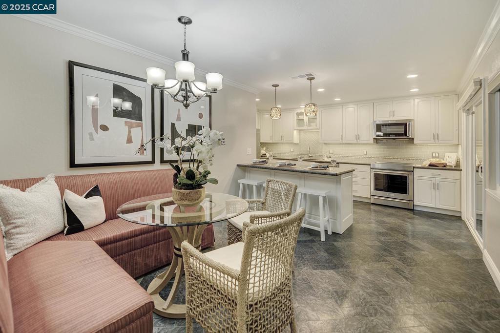 ROSSMOOR - Residential