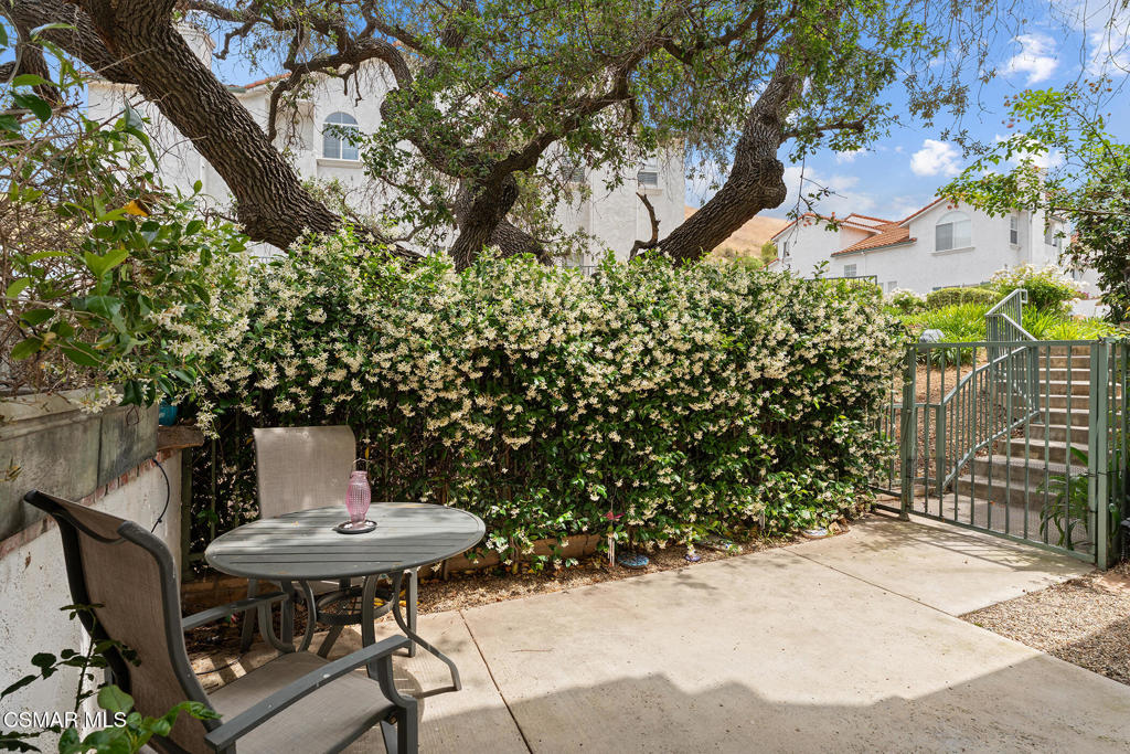 367 Westlake Vista Lane