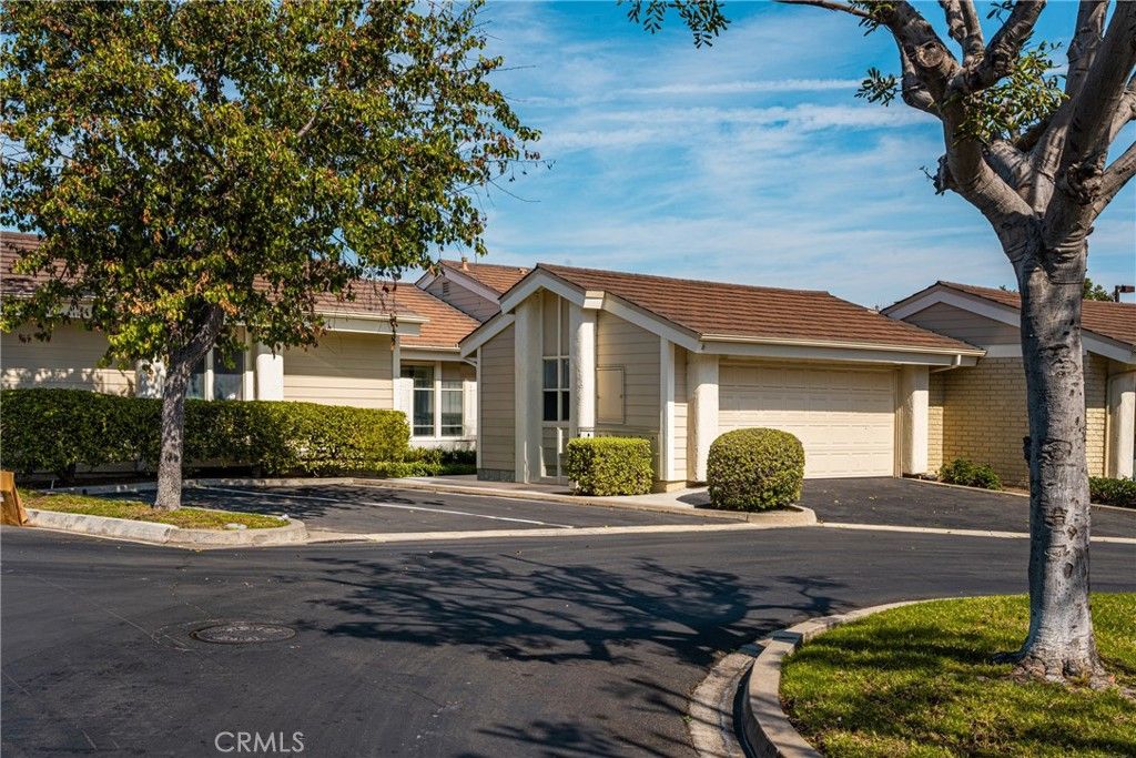 Photo of 16 Driftwood #24, Irvine, CA 92604 (MLS # OC26068214)