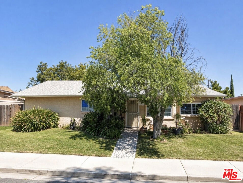 527 Sunnyside Avenue