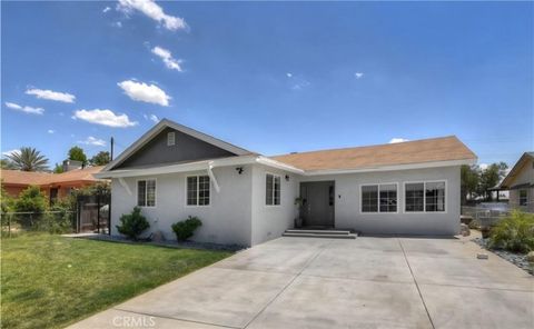 Photo of 35025 San Carlos Street, Yucaipa, CA 92399 (MLS # FR26079166)